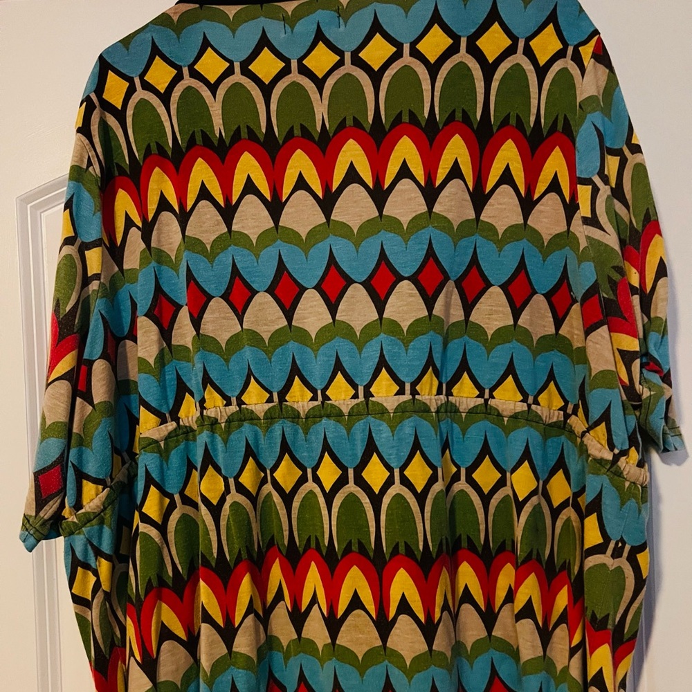 Multi colored top - Picture 2 of 3